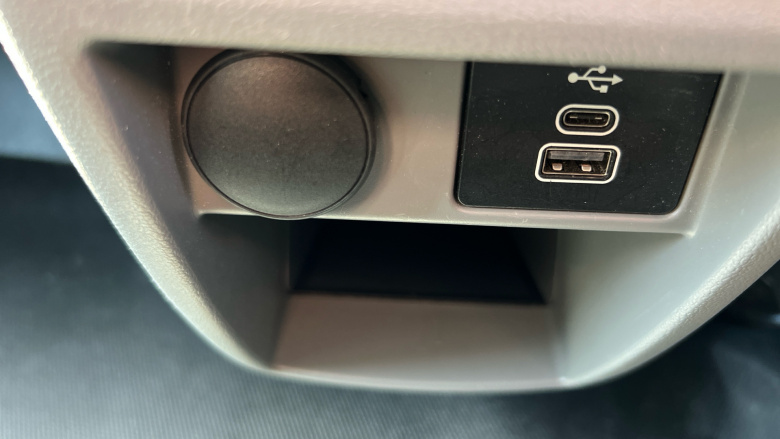 Ford Transit Custom 300 L1 Diesel Fwd 2.0 EcoBlue 136ps H1 Van Limited